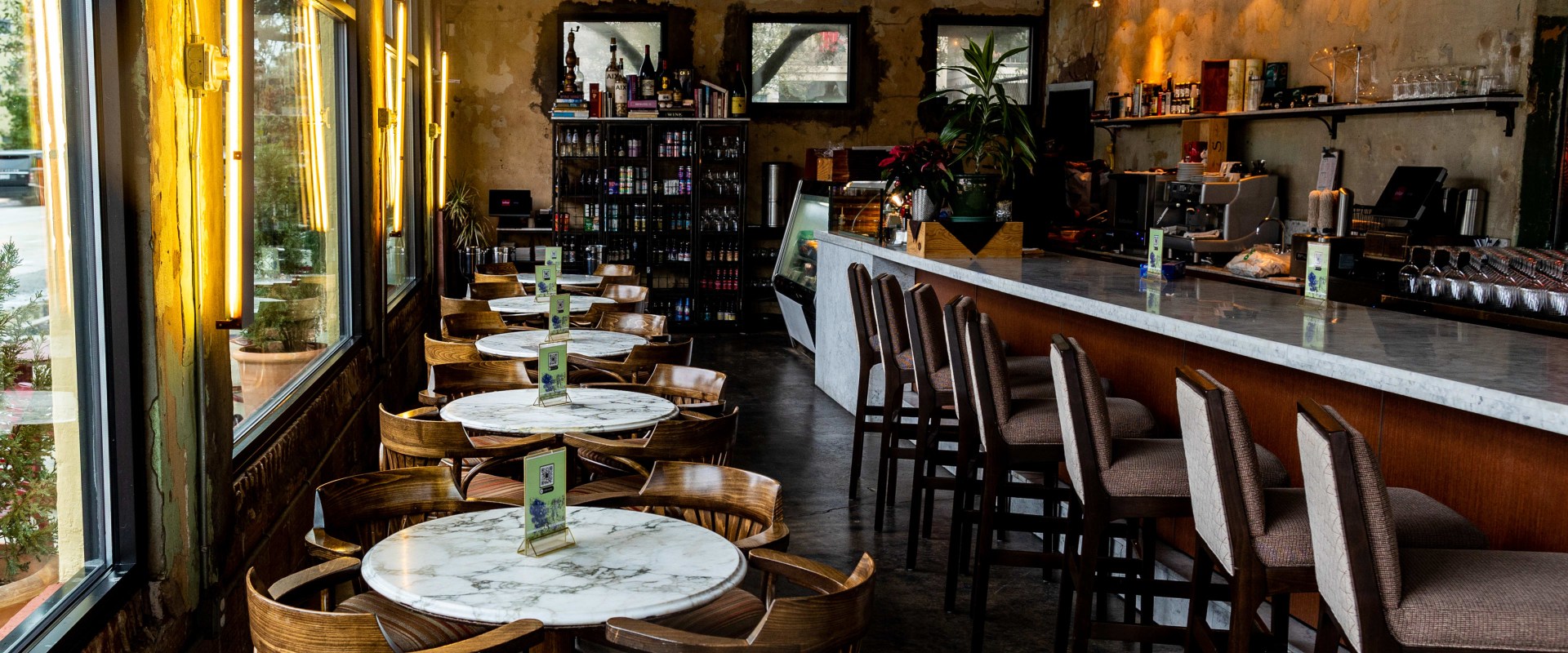 The Ultimate Guide to the Most Romantic Wine Bars in Harris County, TX