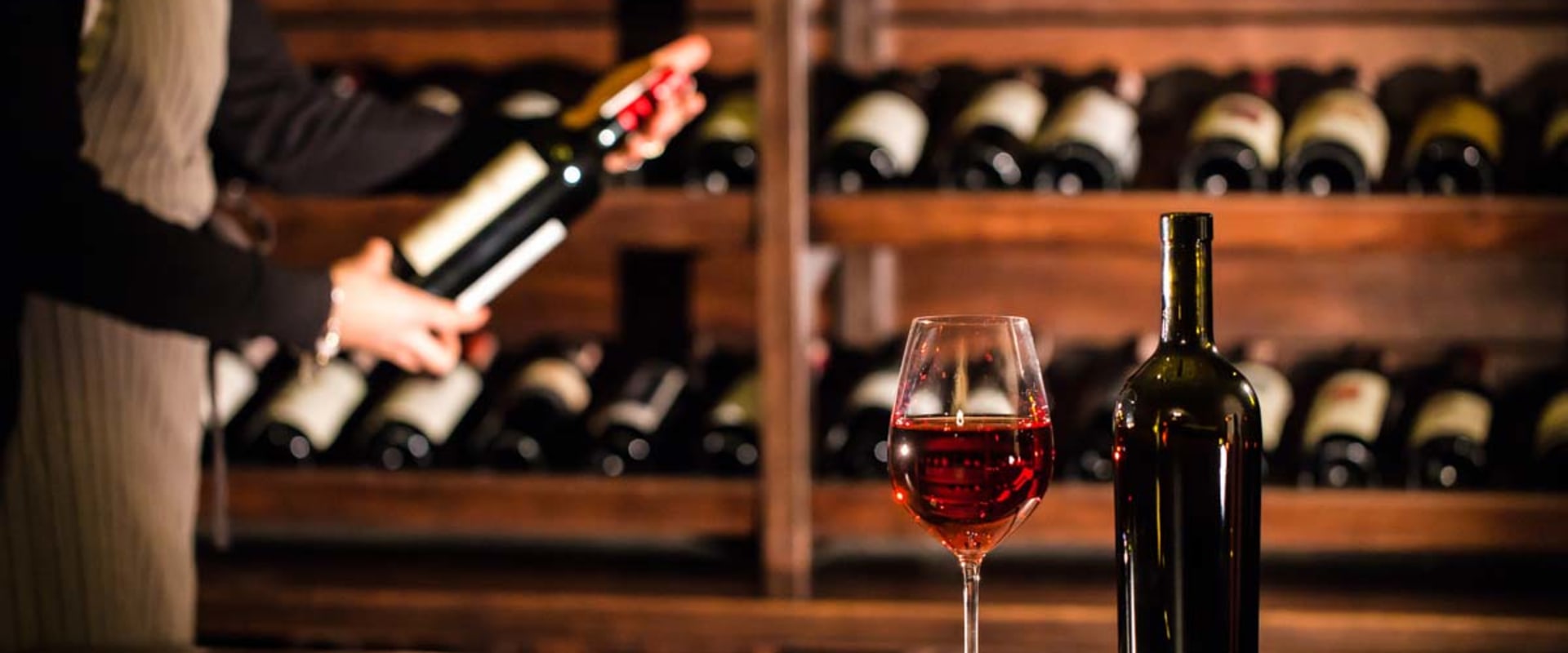 The Ultimate Guide to Wine Bars in Harris County, TX for Charcuterie and Cheese Lovers
